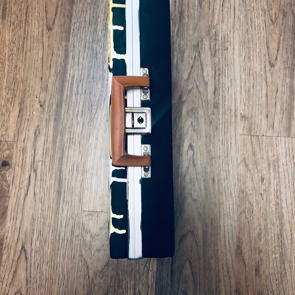 Suitcases art work - Picture 3 of 5